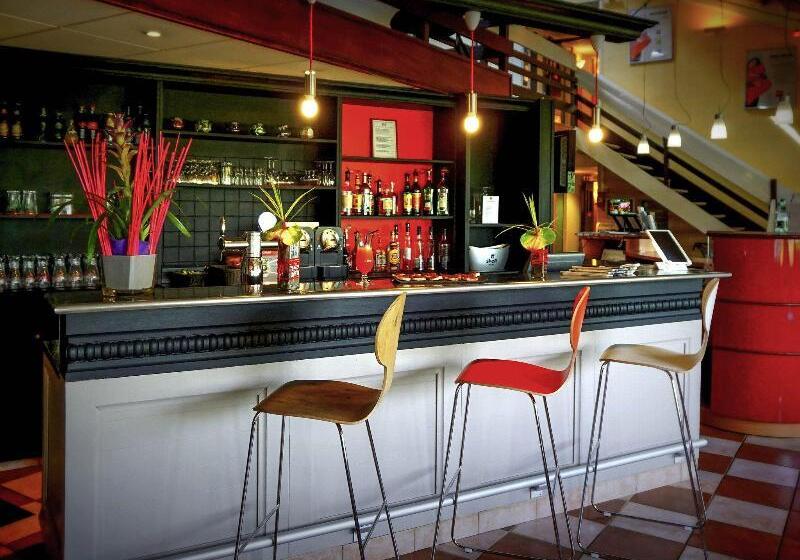 فندق Ibis Tours Sud