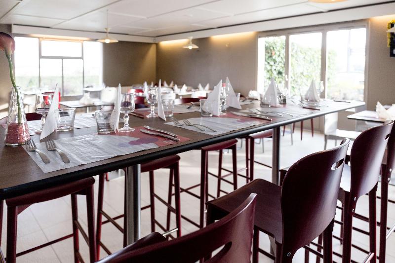 Отель Inn Design Laval