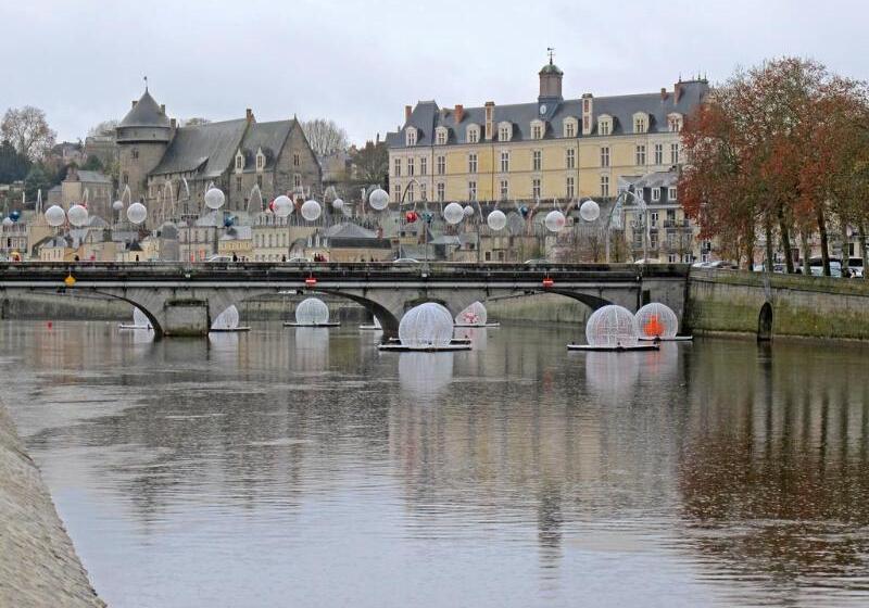 Отель Inn Design Laval