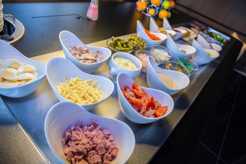 Отель Inn Design Laval