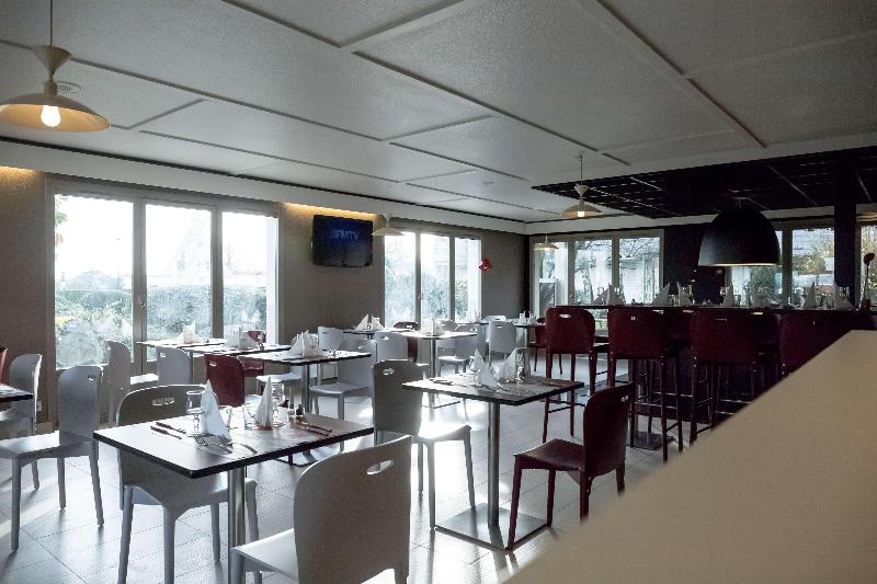 Отель Inn Design Laval