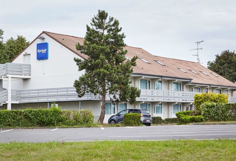 בית מלון כפרי Kyriad Cambrai