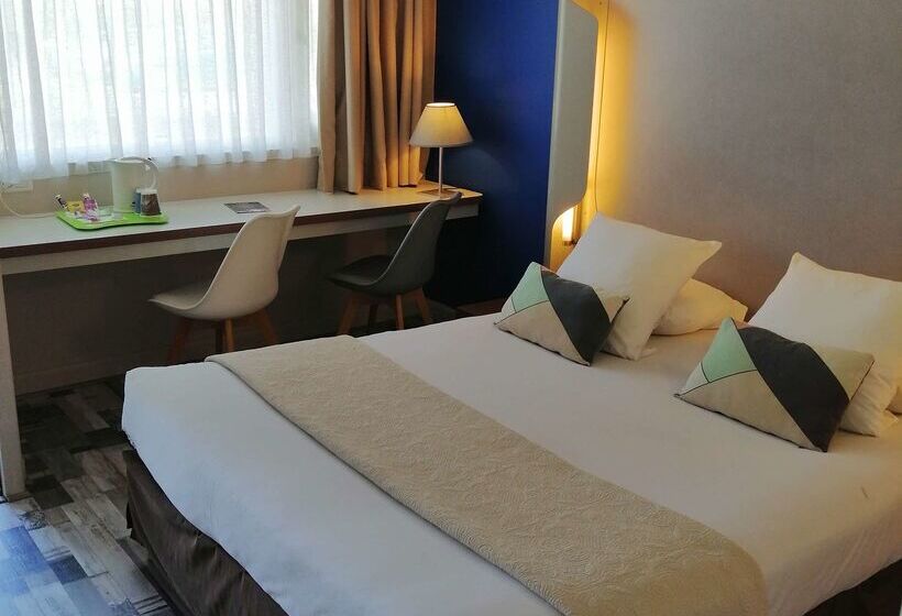 בית מלון כפרי Kyriad Carcassonne  Aeroport