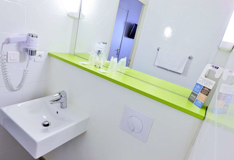 בית מלון כפרי Kyriad Carcassonne  Aeroport