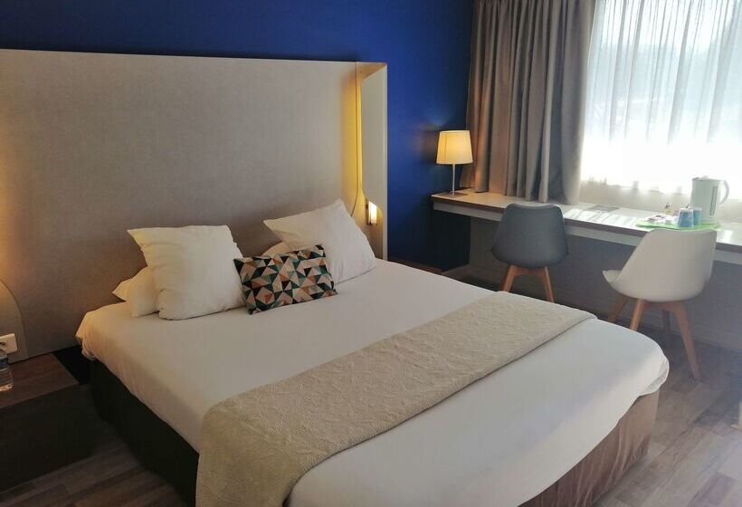 בית מלון כפרי Kyriad Carcassonne  Aeroport