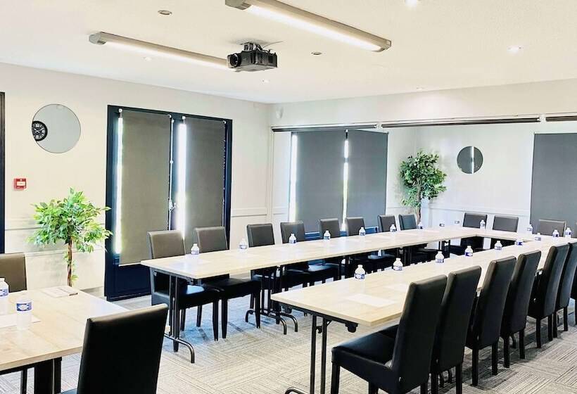 ホテル Kyriad Direct Laon