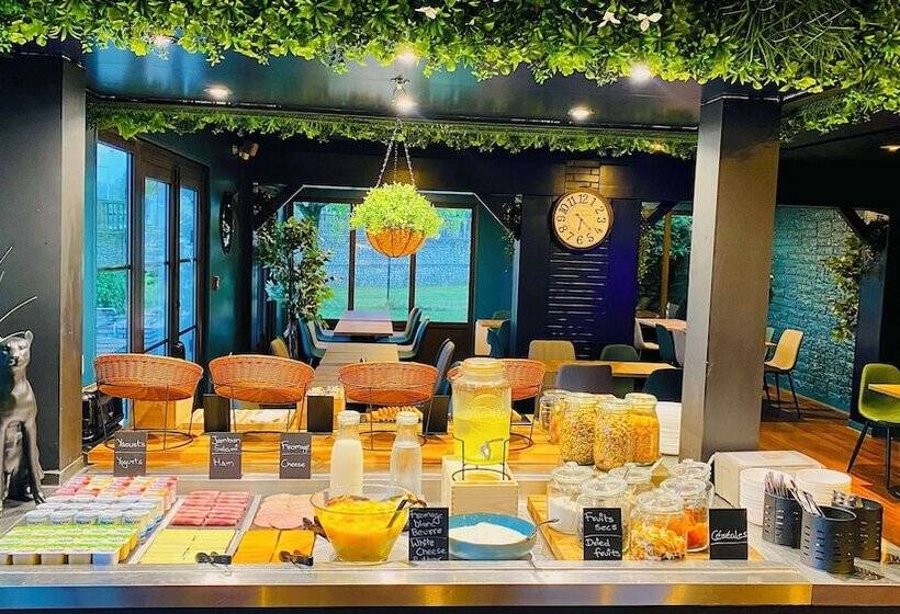 ホテル Kyriad Direct Laon