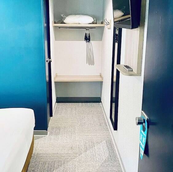 ホテル Kyriad Direct Laon