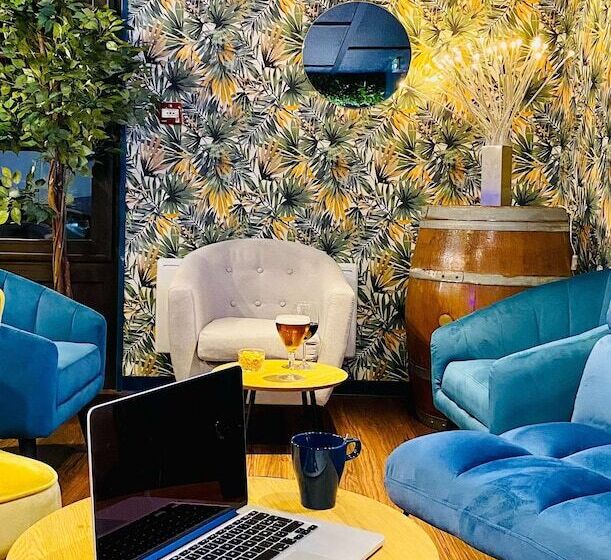 ホテル Kyriad Direct Laon