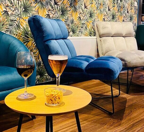 ホテル Kyriad Direct Laon