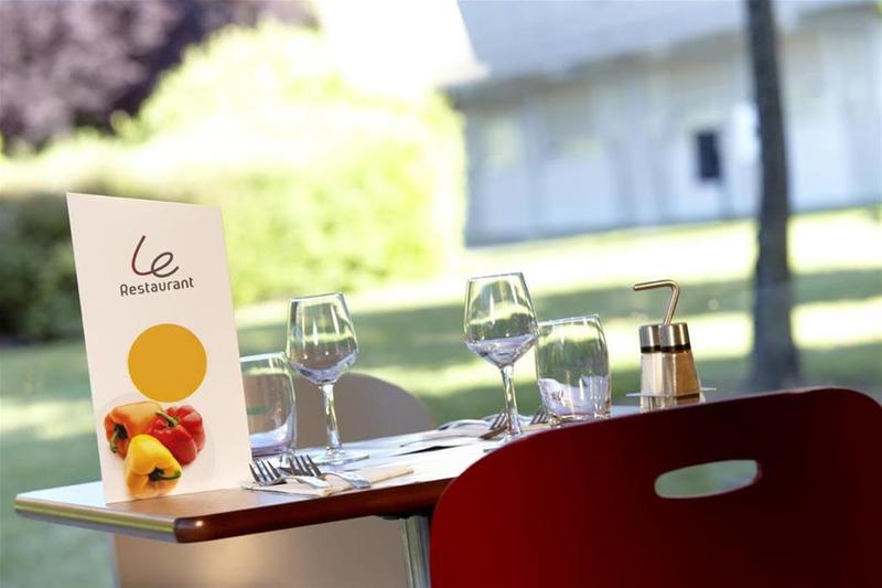 Отель Kyriad Direct Soissons