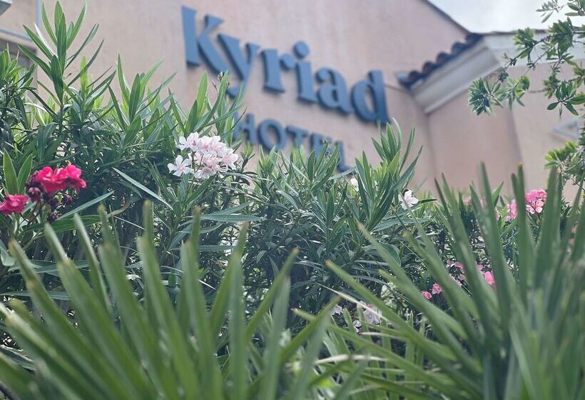 酒店 Hôtel Restaurant Kyriad Fréjus