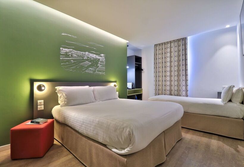 酒店 Hôtel Restaurant Kyriad Fréjus