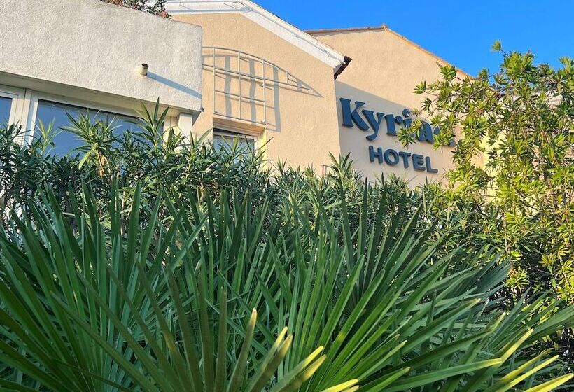 酒店 Hôtel Restaurant Kyriad Fréjus