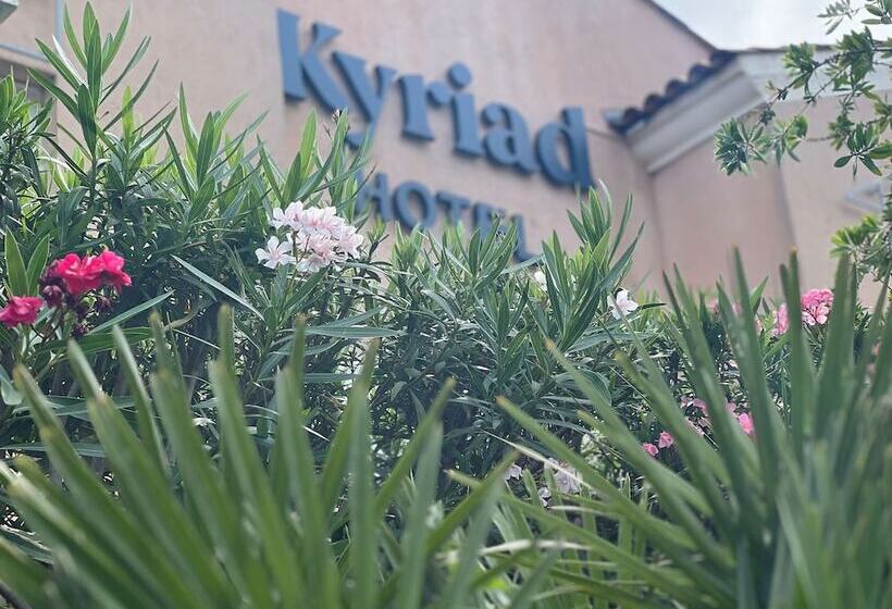 酒店 Hôtel Restaurant Kyriad Fréjus