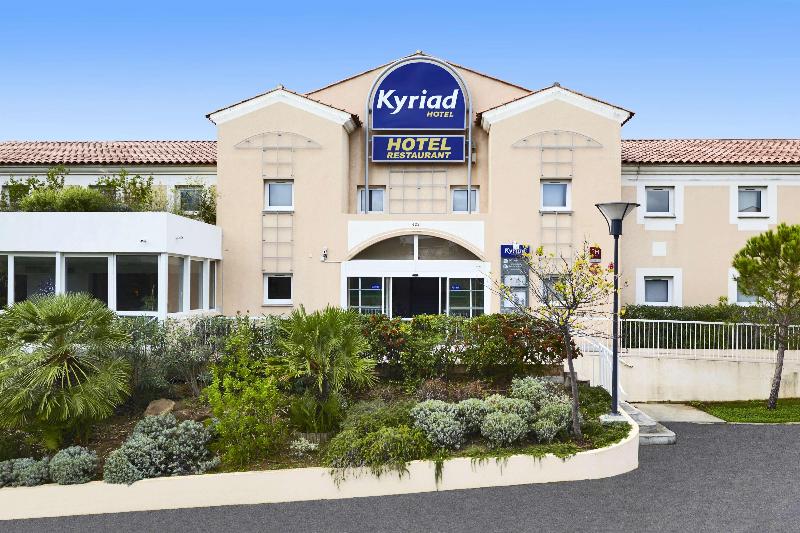 酒店 Hôtel Restaurant Kyriad Fréjus