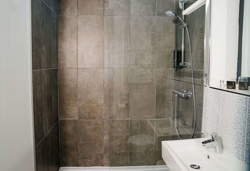 酒店 Hôtel Kyriad Lille Nord   Roncq