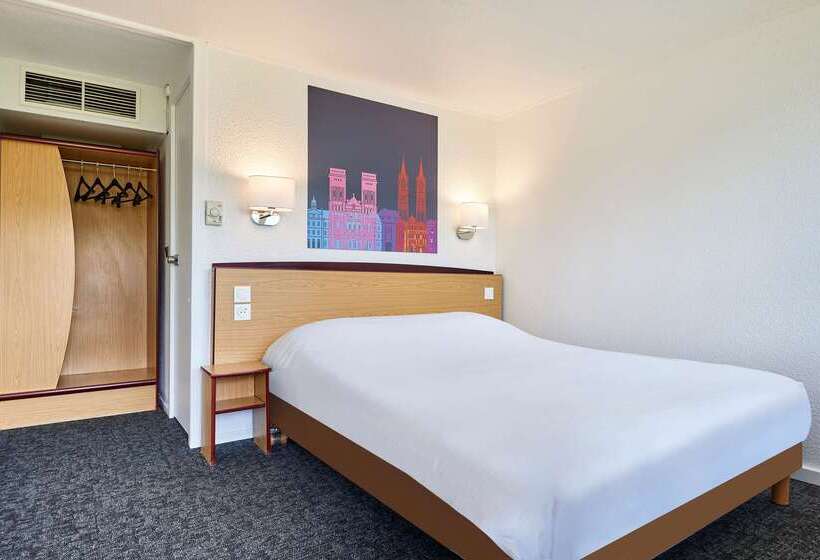 酒店 Kyriad Tarbes  Bastillac