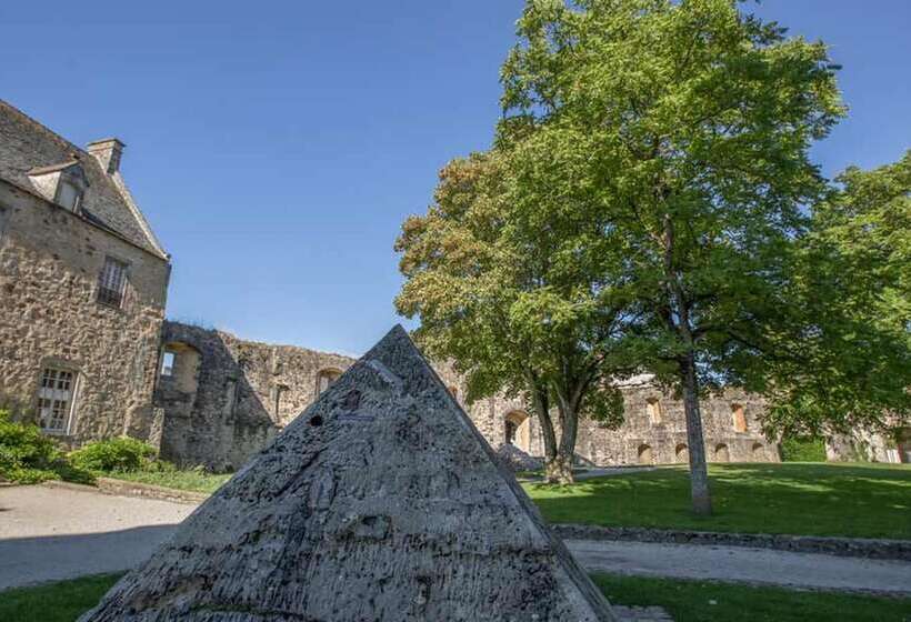 호텔 L Hostellerie Du Chateau De Bricquebec