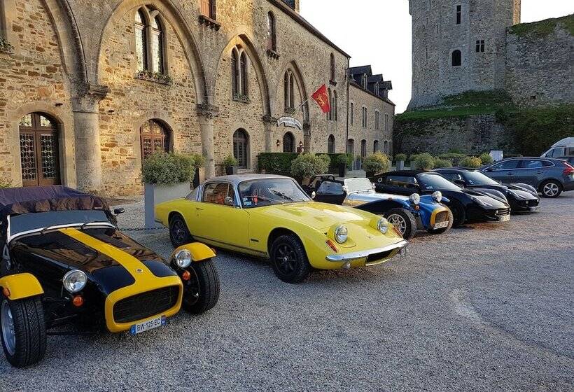 호텔 L Hostellerie Du Chateau De Bricquebec