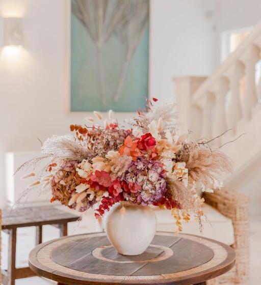 Отель La Bastide De Saint Tropez