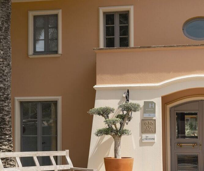 Отель La Bastide De Saint Tropez