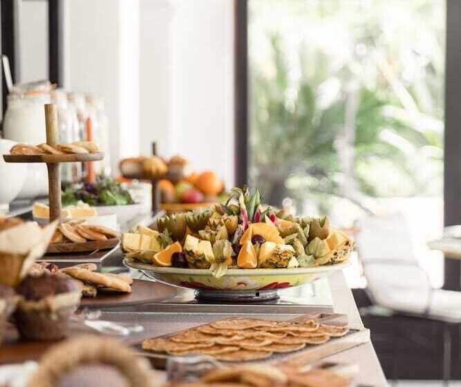 Отель La Bastide De Saint Tropez