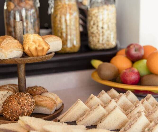 Отель La Bastide De Saint Tropez