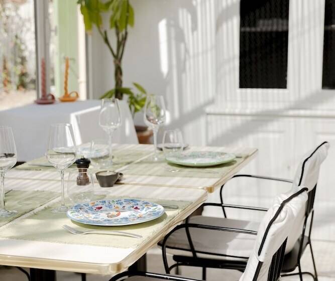 Отель La Bastide De Saint Tropez