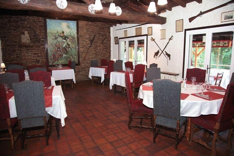 Отель Logis Hôtel La Chaumière