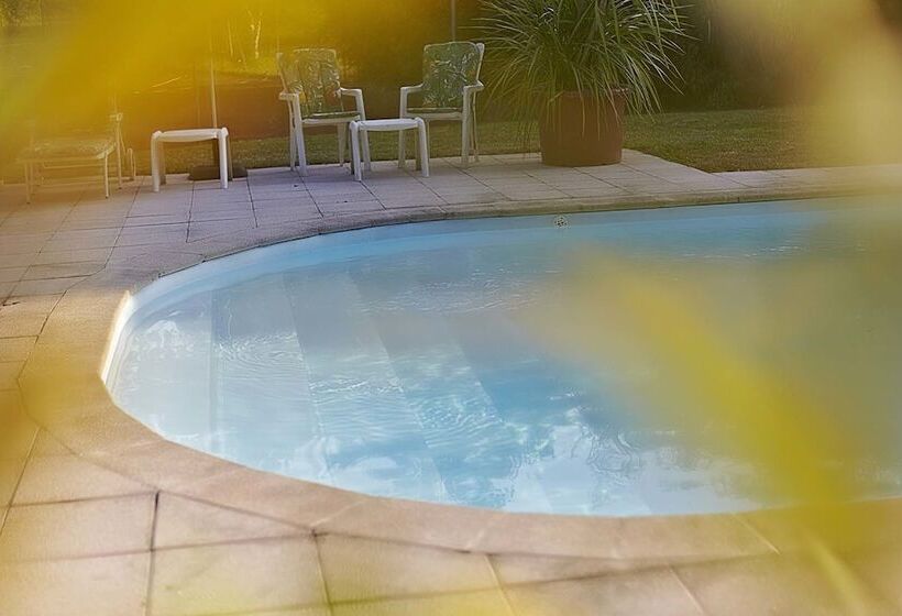 Отель La Clairière