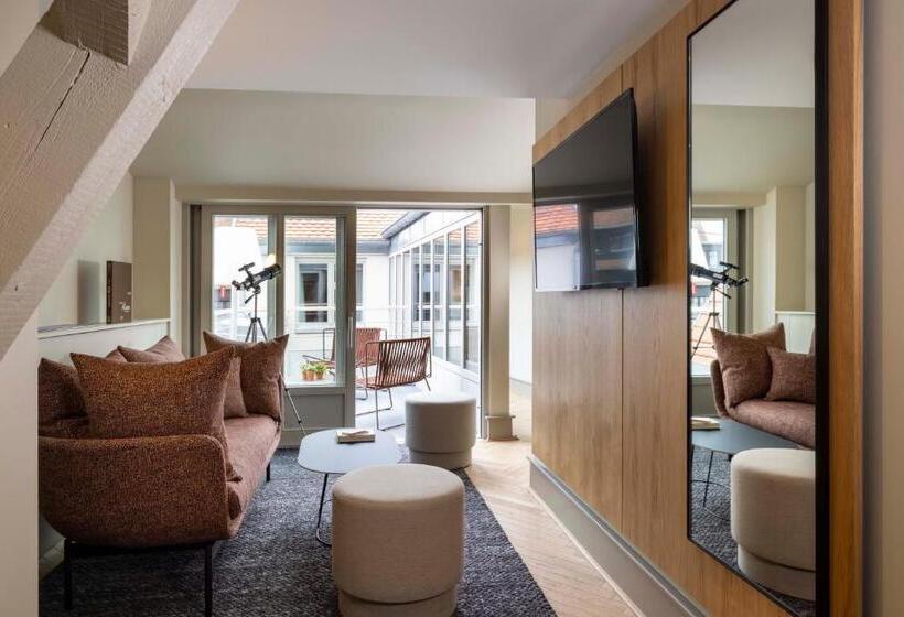 Отель La Diligence