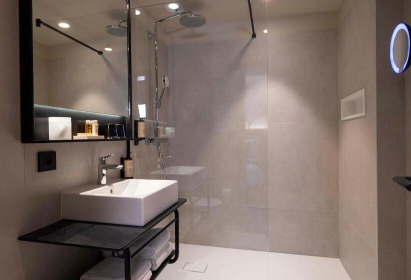 Отель La Diligence