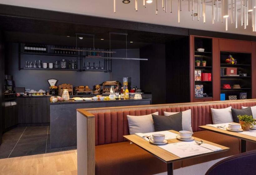 Отель La Diligence