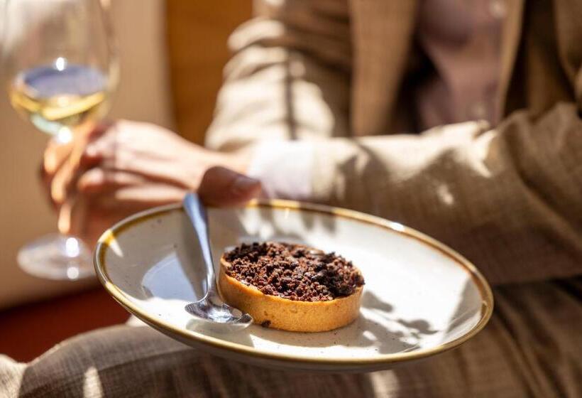 Отель La Diligence