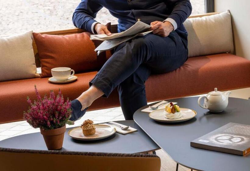 Отель La Diligence