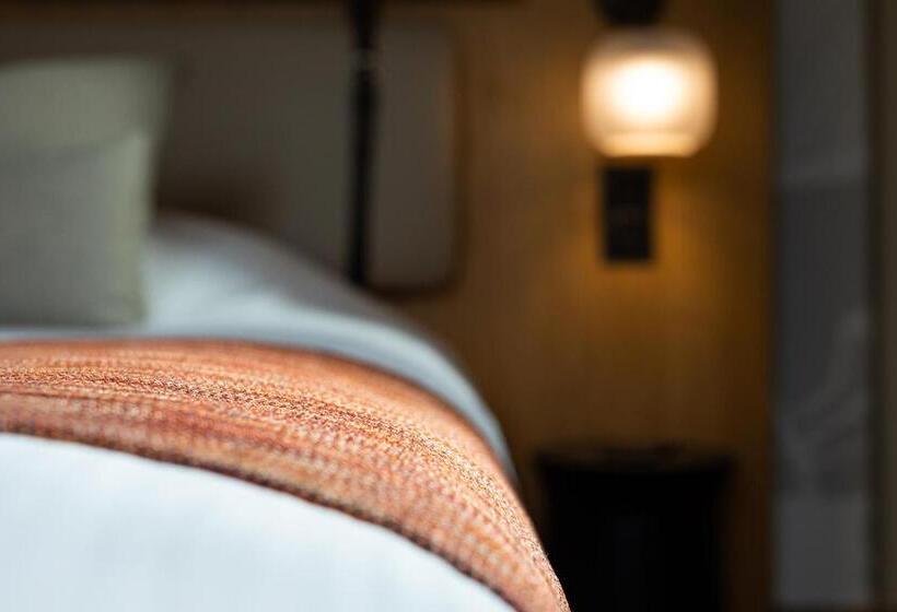 Отель La Diligence