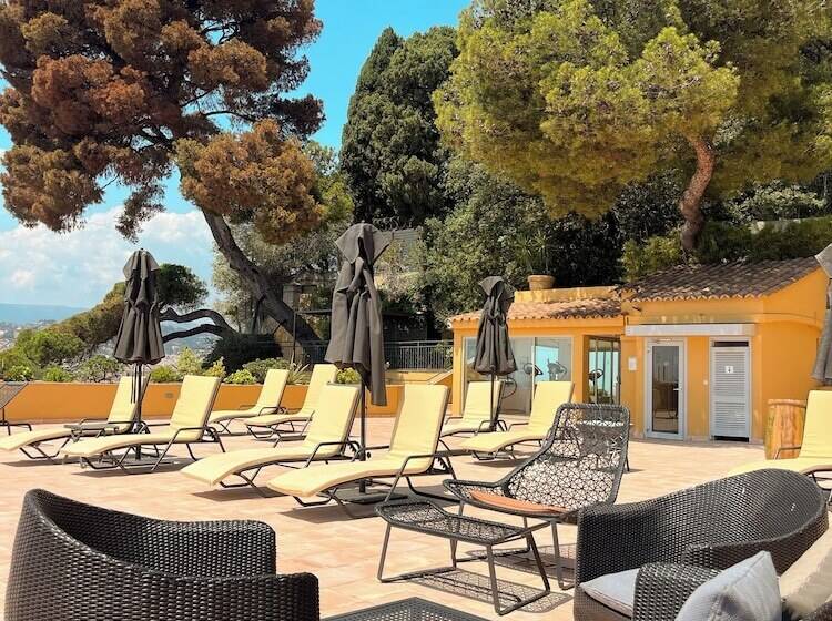 هتل Hôtel La Pérouse Nice Baie Des Anges   Recently Fully Renovated