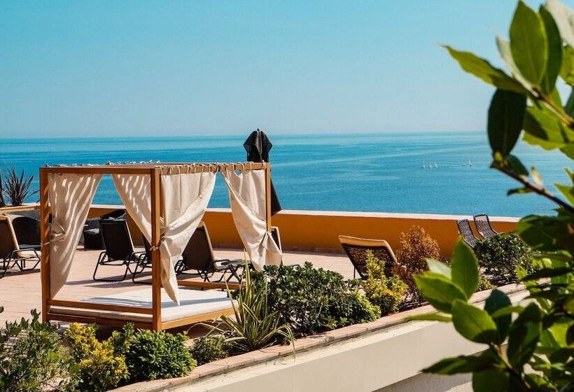 هتل Hôtel La Pérouse Nice Baie Des Anges   Recently Fully Renovated