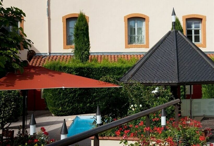 فندق La Poularde