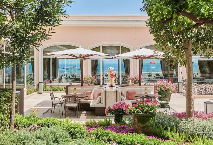 ホテル La Réserve De Beaulieu