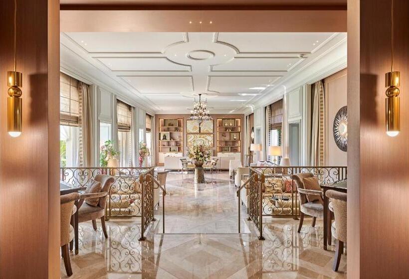 ホテル La Réserve De Beaulieu