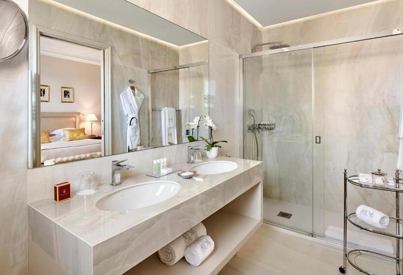 ホテル La Réserve De Beaulieu