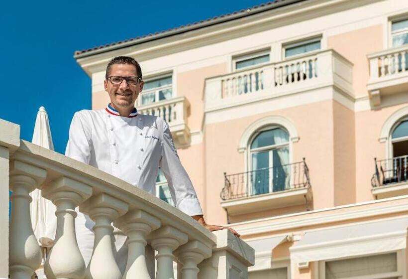 ホテル La Réserve De Beaulieu