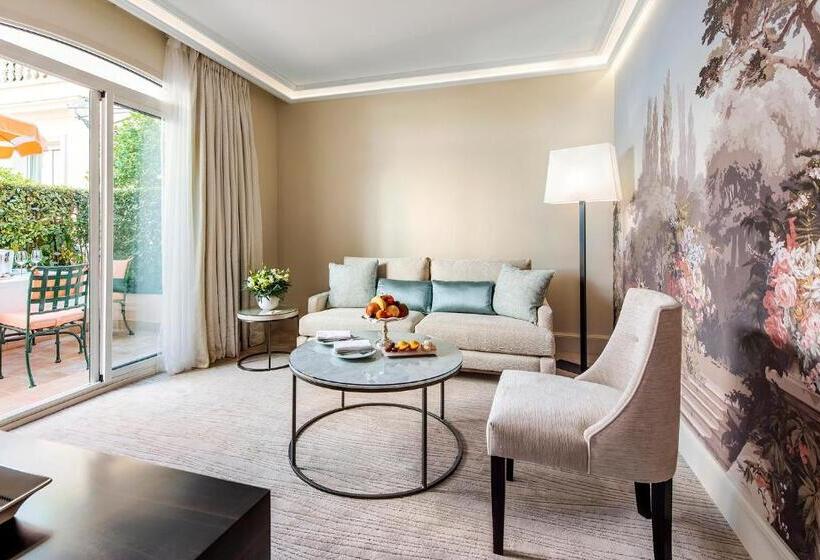 ホテル La Réserve De Beaulieu