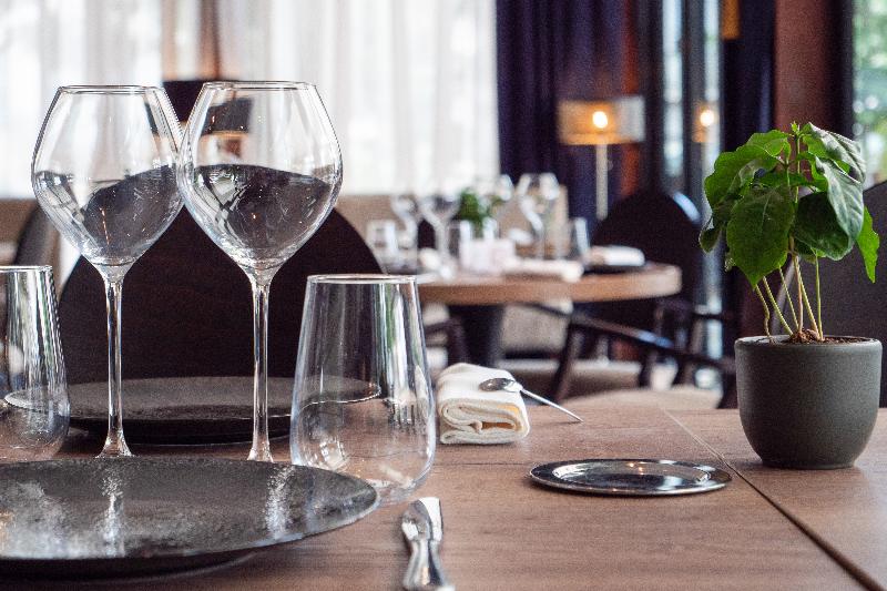 Hôtel Le Boeuf Couronné Chartres   Logis Hotels