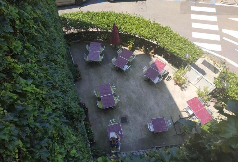 ホテル Le Chateau