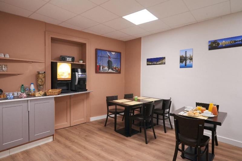 هتل Le Petit Duquesne