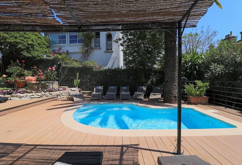 فندق Hôtel Petit Palais