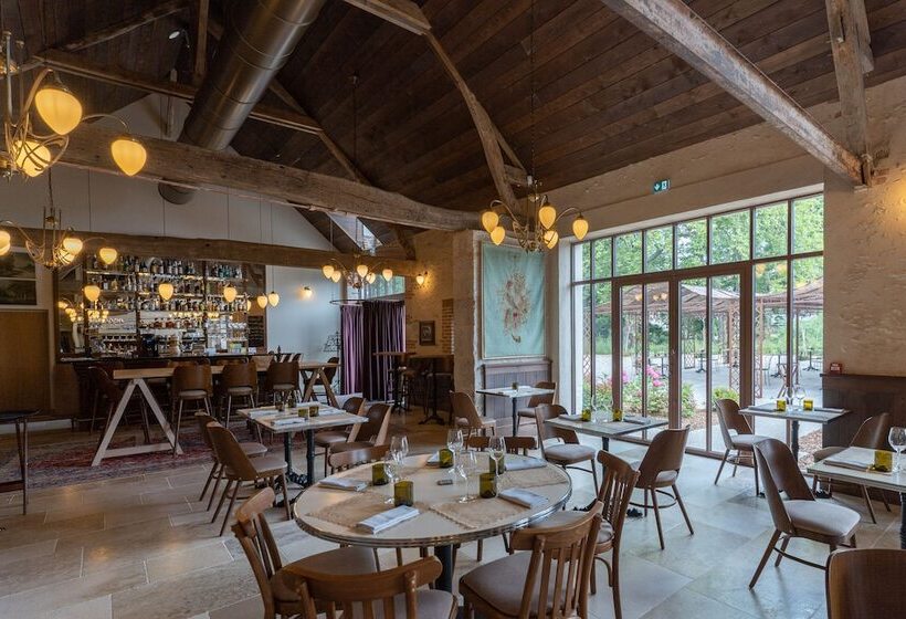 فندق Les Sources De Cheverny